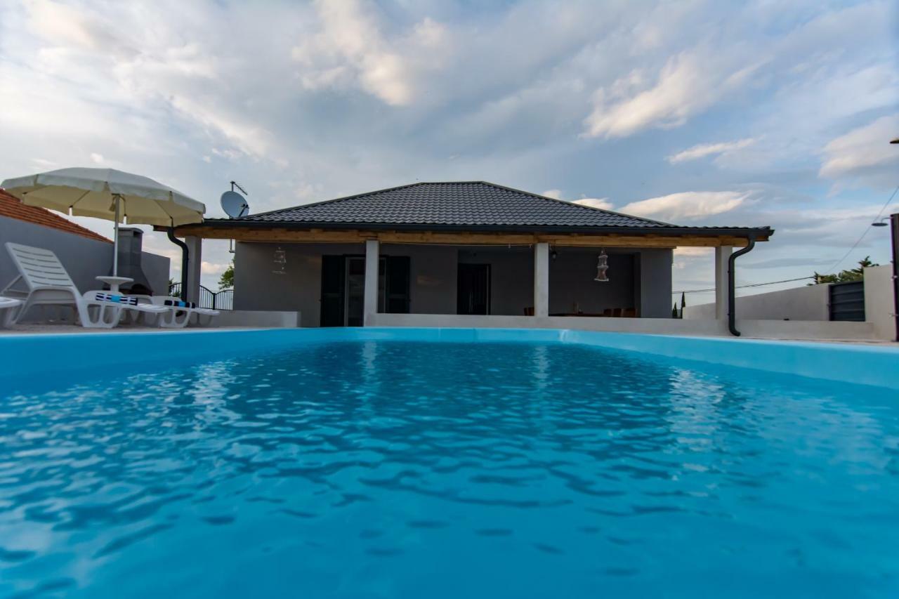 Tara Villa Sveti Filip i Jakov Exterior photo